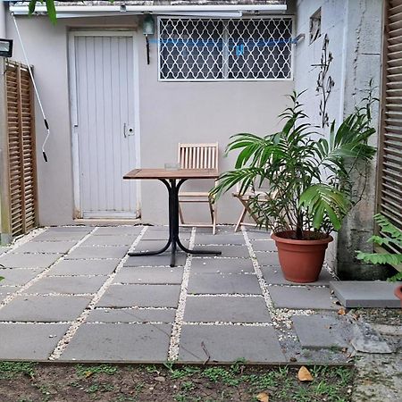 Апартаменты Agreable F2, Jardin, Garage, Fibre, Clim Ch Фор-де-Франс Экстерьер фото
