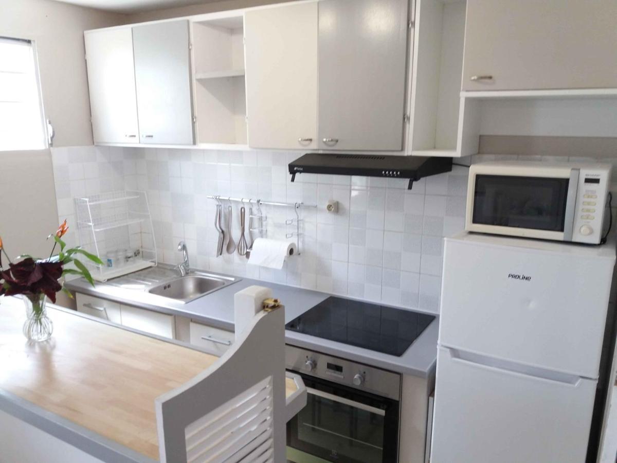 Апартаменты Agreable F2, Jardin, Garage, Fibre, Clim Ch Фор-де-Франс Экстерьер фото